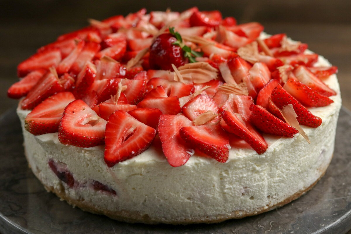 Strawberry Shortcakes with White Chocolate Mousse