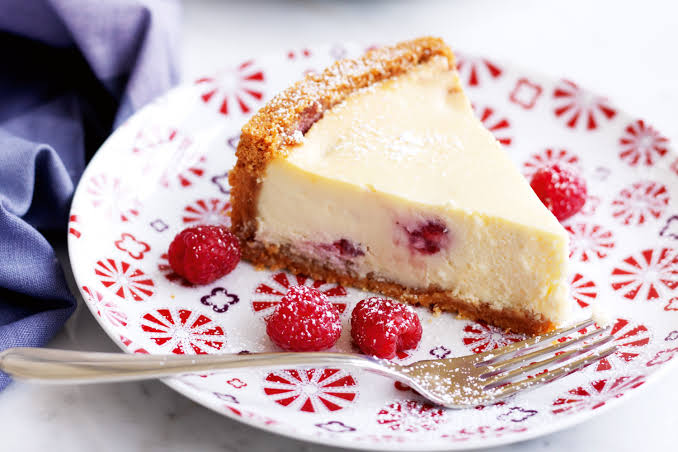 Christmas Eve White Chocolate Cheesecake