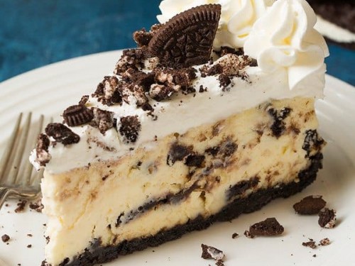 Julie’s Cookies and Cream Cheesecake
